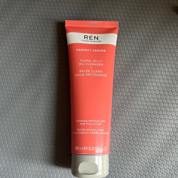 Ren Clean Skincare Jelly Oil Cleanser - Picture 1 of 1